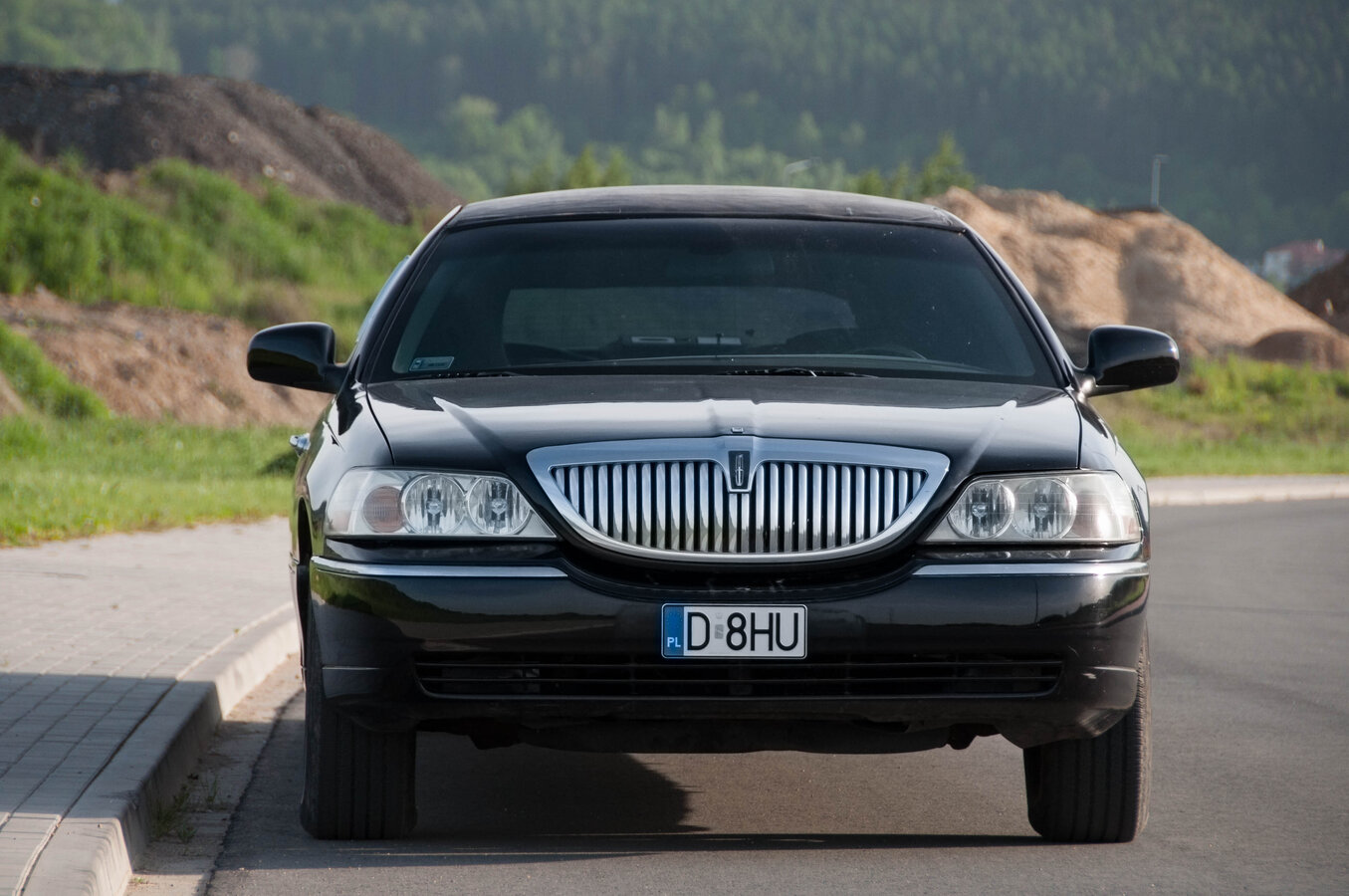 <strong>Czarna limuzyna Lincoln</strong>